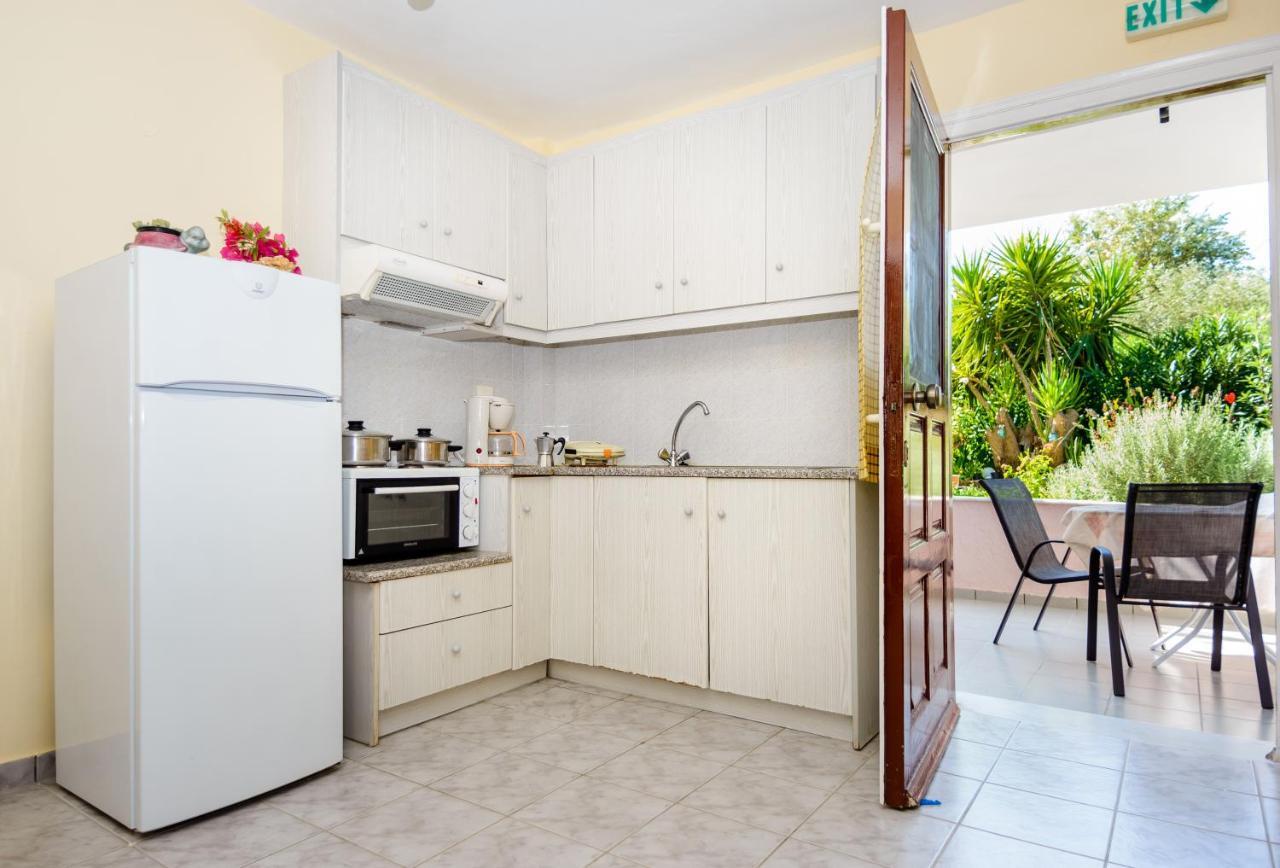 Maistrali Apartments Ratzaklion Ngoại thất bức ảnh